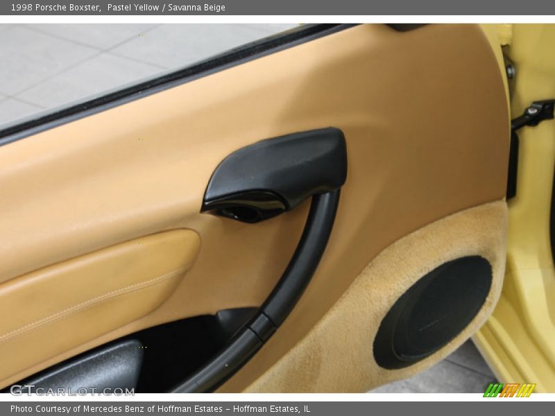 Pastel Yellow / Savanna Beige 1998 Porsche Boxster