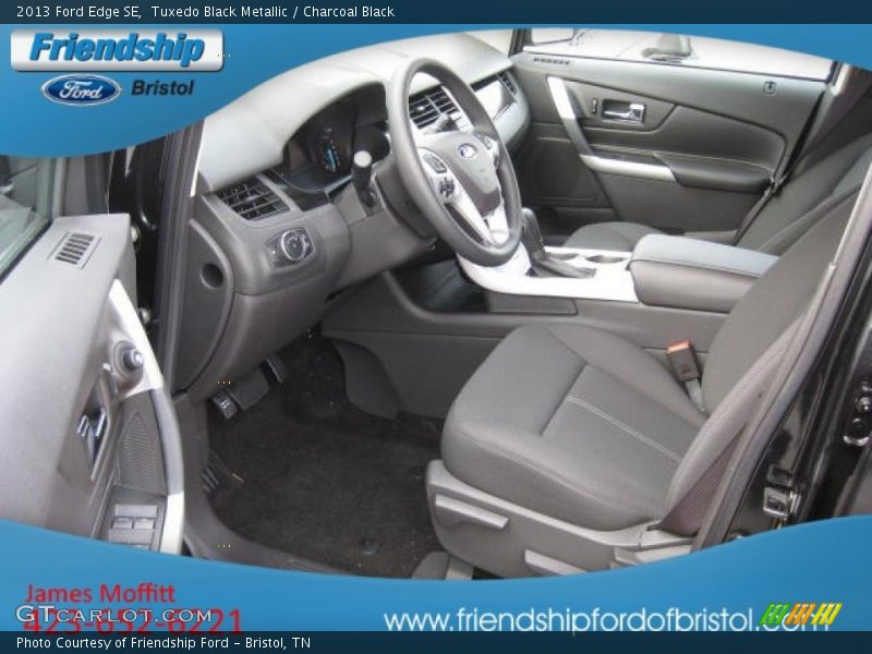 Tuxedo Black Metallic / Charcoal Black 2013 Ford Edge SE