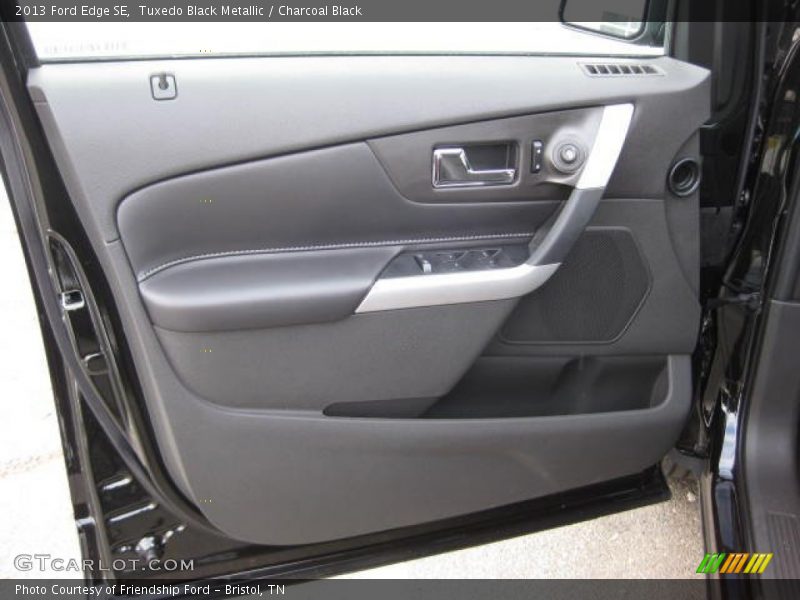 Tuxedo Black Metallic / Charcoal Black 2013 Ford Edge SE