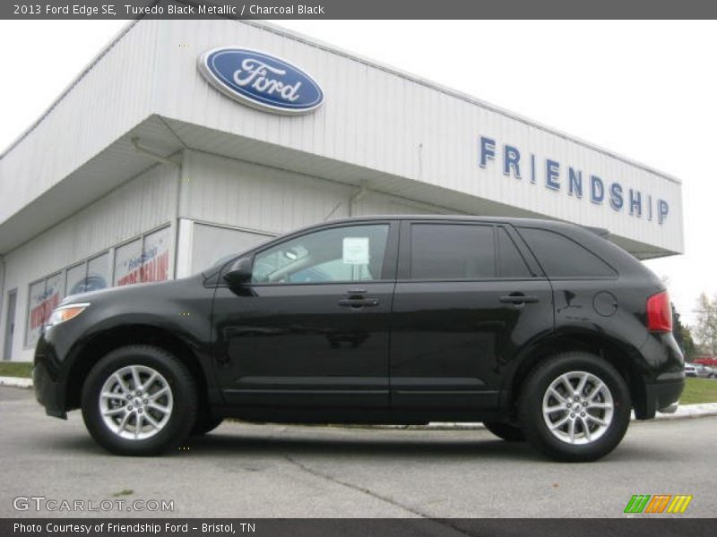 Tuxedo Black Metallic / Charcoal Black 2013 Ford Edge SE