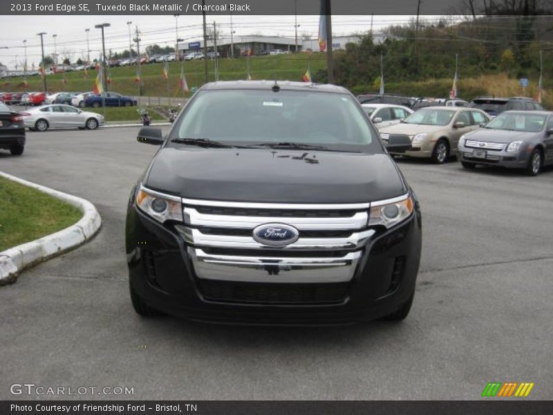 Tuxedo Black Metallic / Charcoal Black 2013 Ford Edge SE