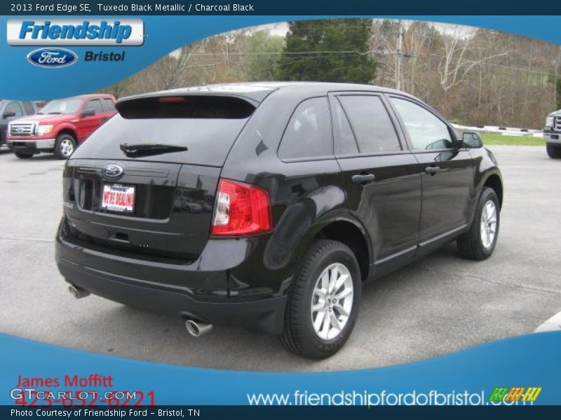 Tuxedo Black Metallic / Charcoal Black 2013 Ford Edge SE