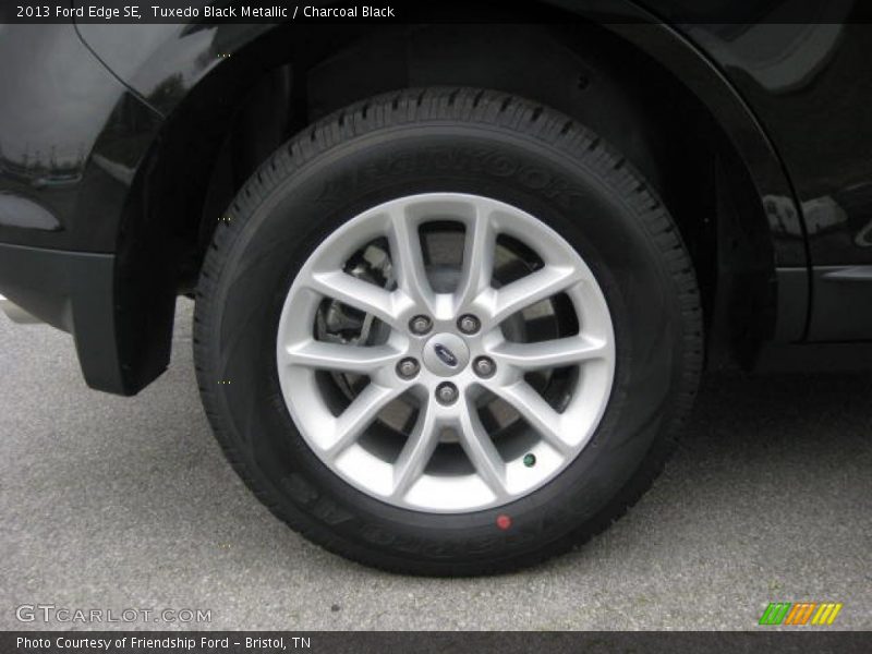 Tuxedo Black Metallic / Charcoal Black 2013 Ford Edge SE