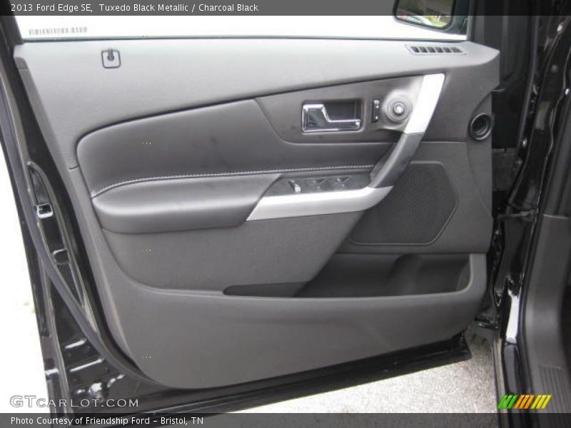 Tuxedo Black Metallic / Charcoal Black 2013 Ford Edge SE