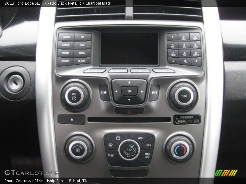 Tuxedo Black Metallic / Charcoal Black 2013 Ford Edge SE
