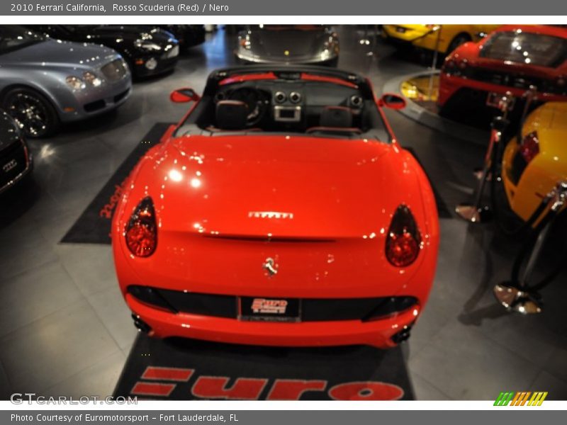 Rosso Scuderia (Red) / Nero 2010 Ferrari California