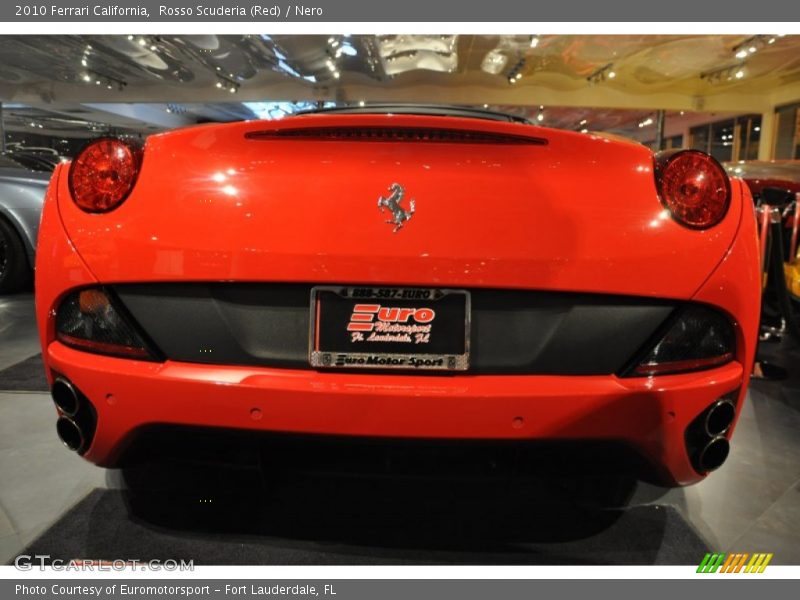 Rosso Scuderia (Red) / Nero 2010 Ferrari California