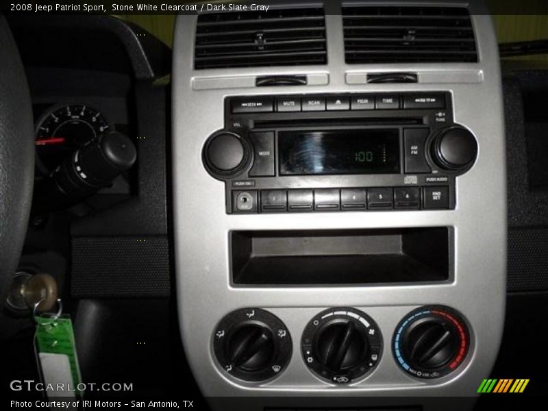Stone White Clearcoat / Dark Slate Gray 2008 Jeep Patriot Sport