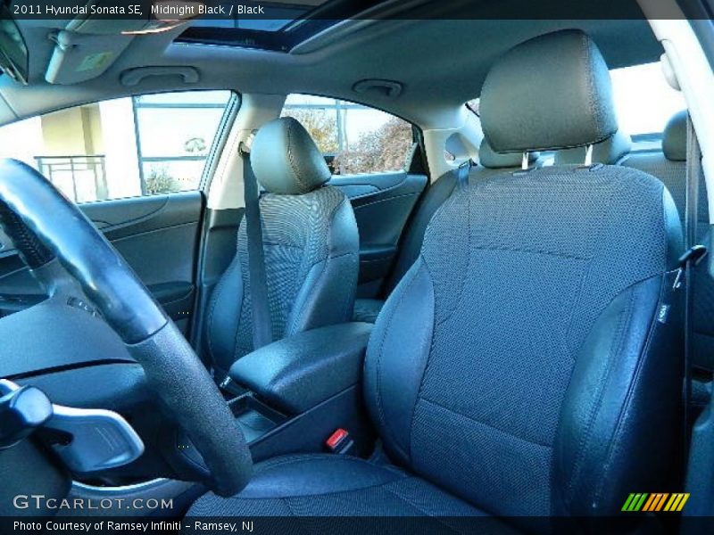 Midnight Black / Black 2011 Hyundai Sonata SE