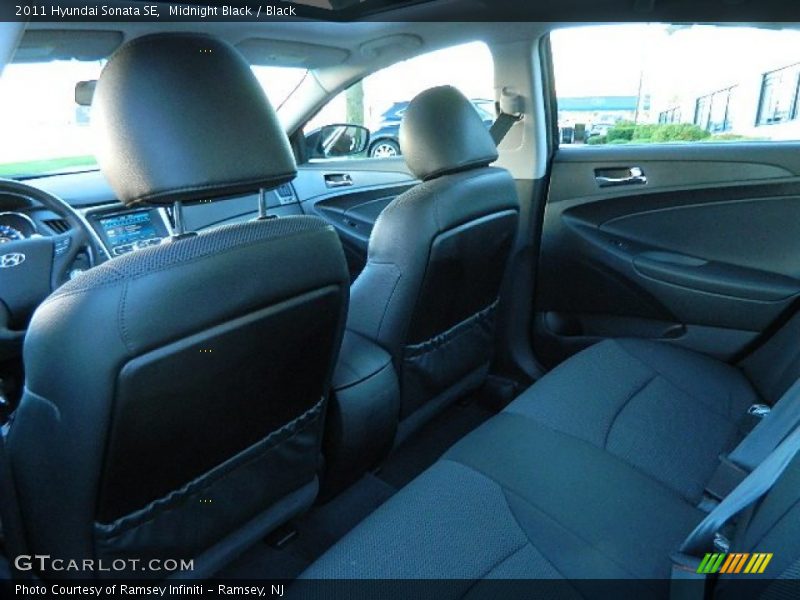 Midnight Black / Black 2011 Hyundai Sonata SE