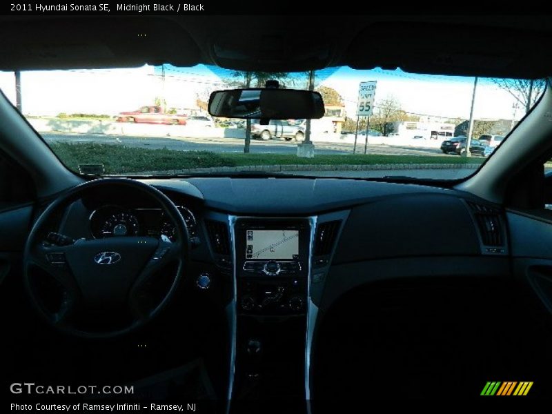Midnight Black / Black 2011 Hyundai Sonata SE