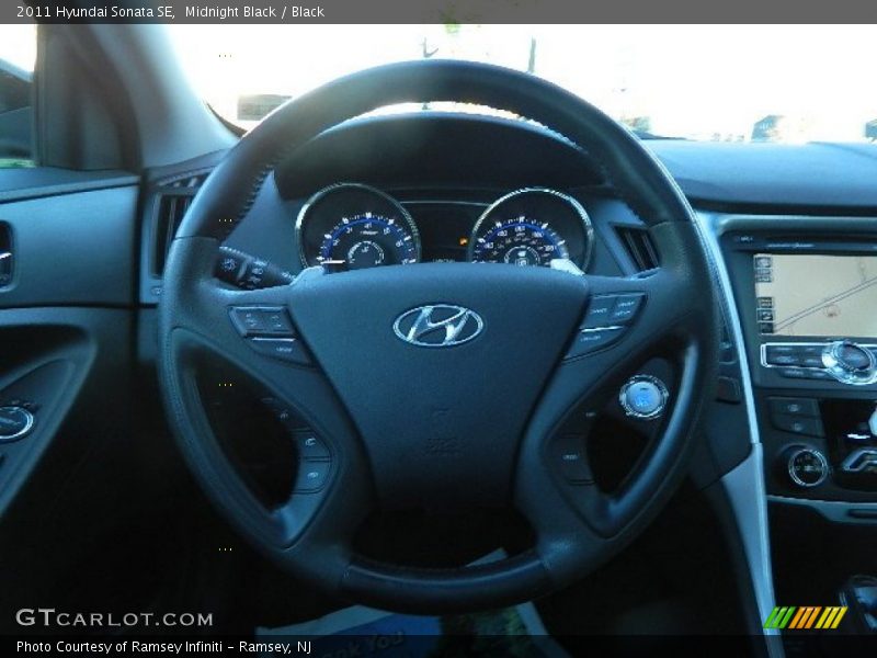 Midnight Black / Black 2011 Hyundai Sonata SE