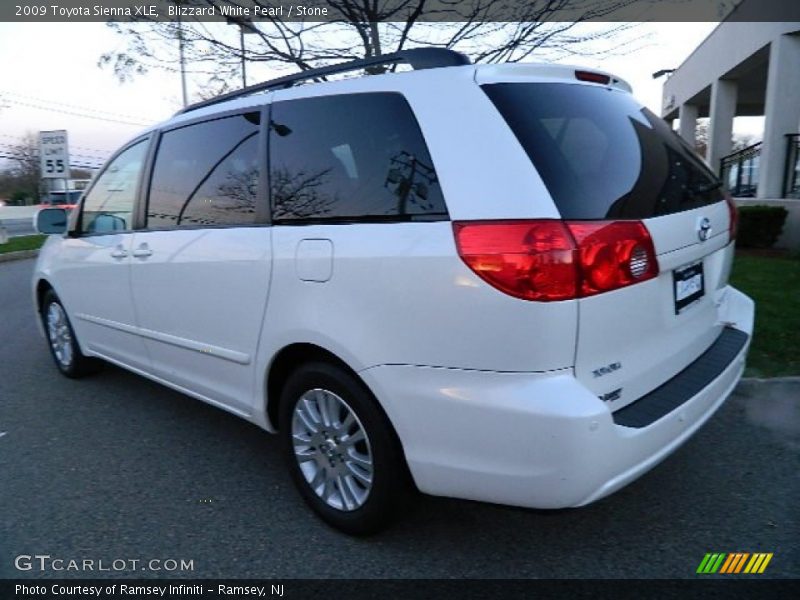Blizzard White Pearl / Stone 2009 Toyota Sienna XLE