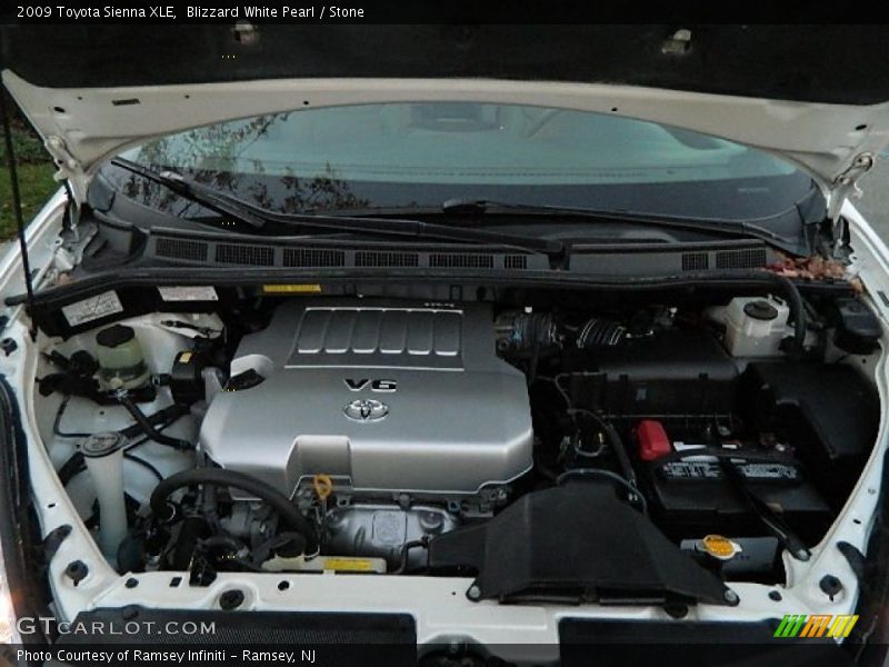 Blizzard White Pearl / Stone 2009 Toyota Sienna XLE