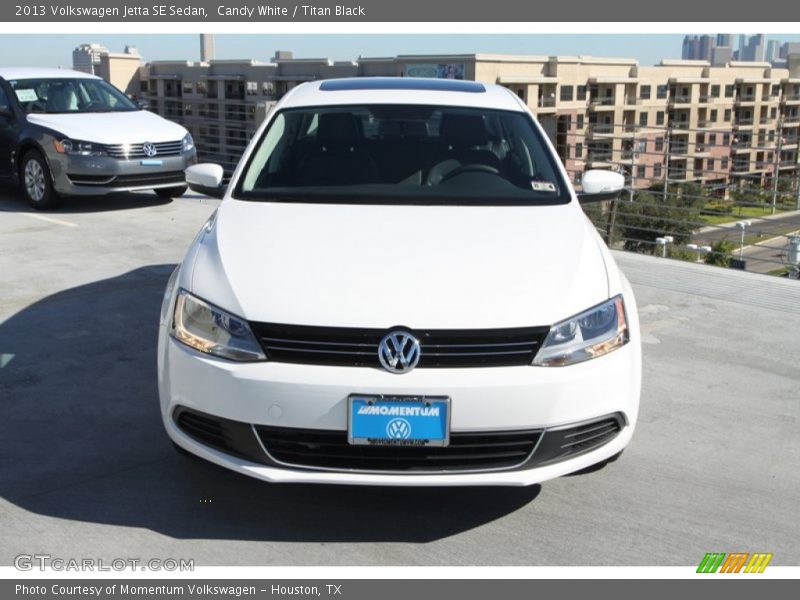 Candy White / Titan Black 2013 Volkswagen Jetta SE Sedan