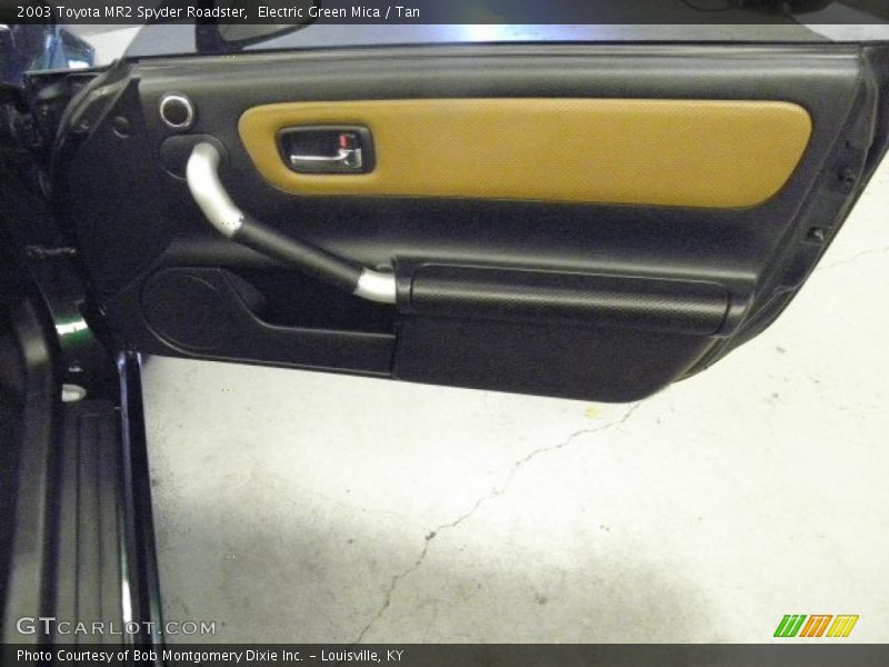 Door Panel of 2003 MR2 Spyder Roadster