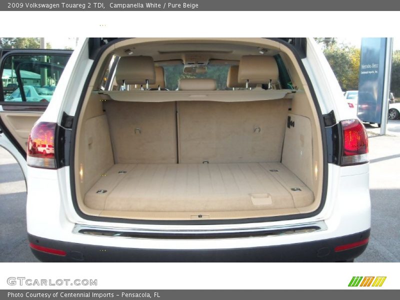 Campanella White / Pure Beige 2009 Volkswagen Touareg 2 TDI