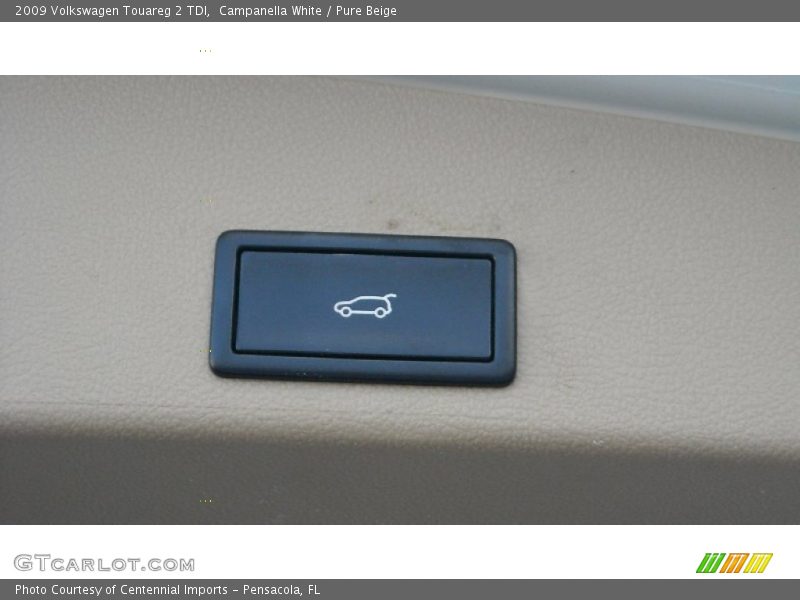 Campanella White / Pure Beige 2009 Volkswagen Touareg 2 TDI