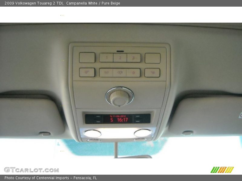 Campanella White / Pure Beige 2009 Volkswagen Touareg 2 TDI
