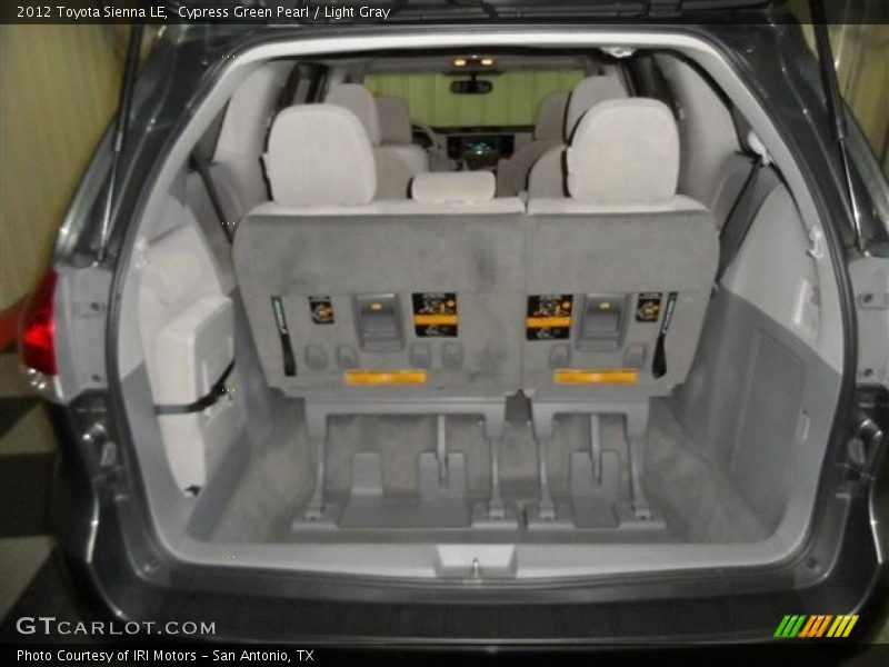 Cypress Green Pearl / Light Gray 2012 Toyota Sienna LE