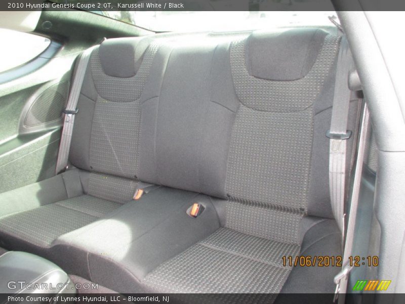 Karussell White / Black 2010 Hyundai Genesis Coupe 2.0T