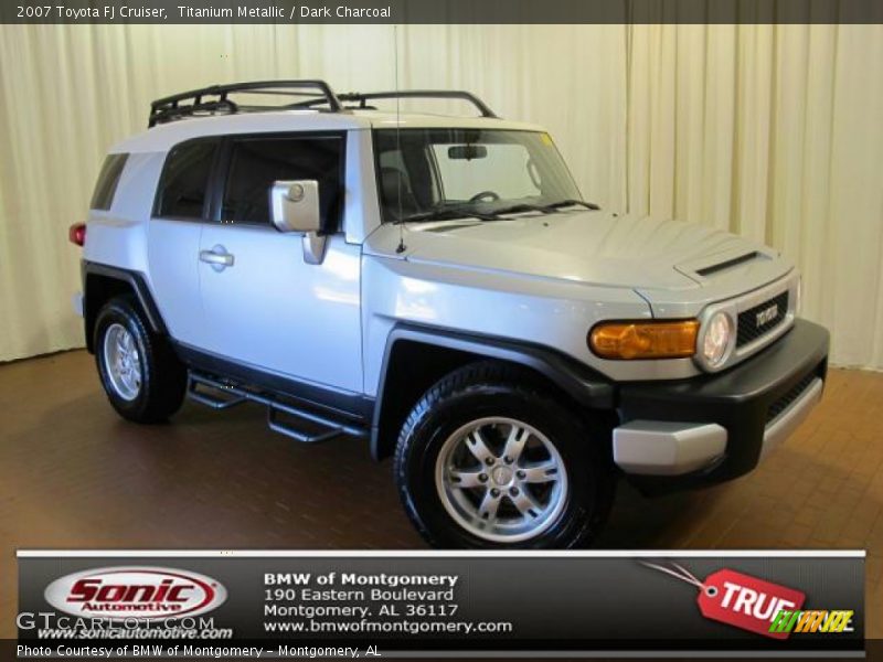 Titanium Metallic / Dark Charcoal 2007 Toyota FJ Cruiser