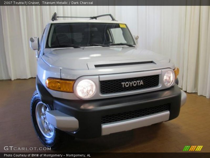 Titanium Metallic / Dark Charcoal 2007 Toyota FJ Cruiser