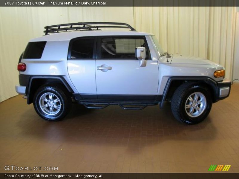 Titanium Metallic / Dark Charcoal 2007 Toyota FJ Cruiser