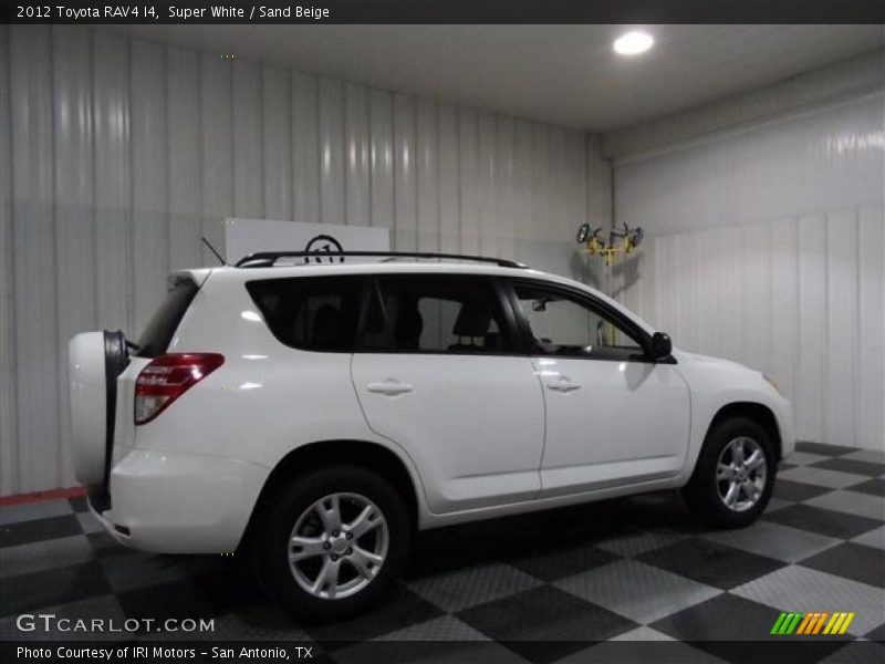 Super White / Sand Beige 2012 Toyota RAV4 I4