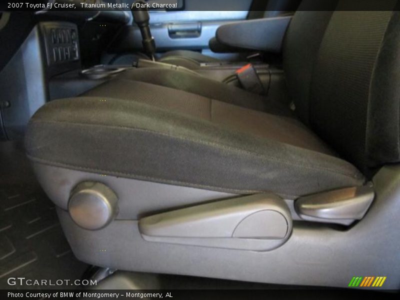 Titanium Metallic / Dark Charcoal 2007 Toyota FJ Cruiser