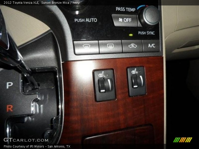 Sunset Bronze Mica / Ivory 2012 Toyota Venza XLE