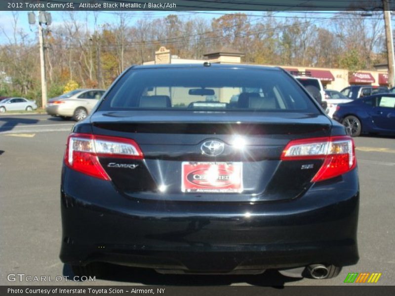 Attitude Black Metallic / Black/Ash 2012 Toyota Camry SE