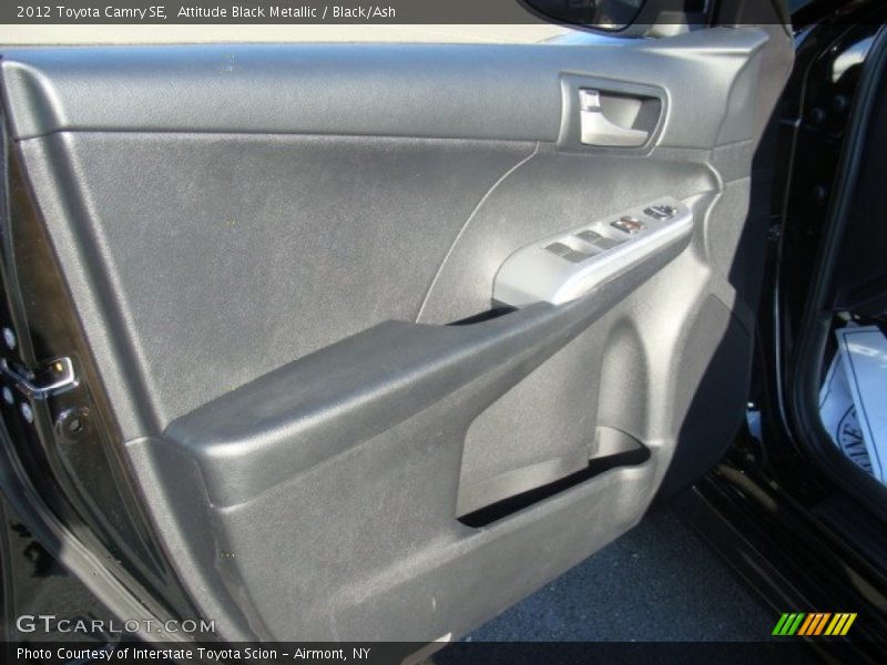 Attitude Black Metallic / Black/Ash 2012 Toyota Camry SE