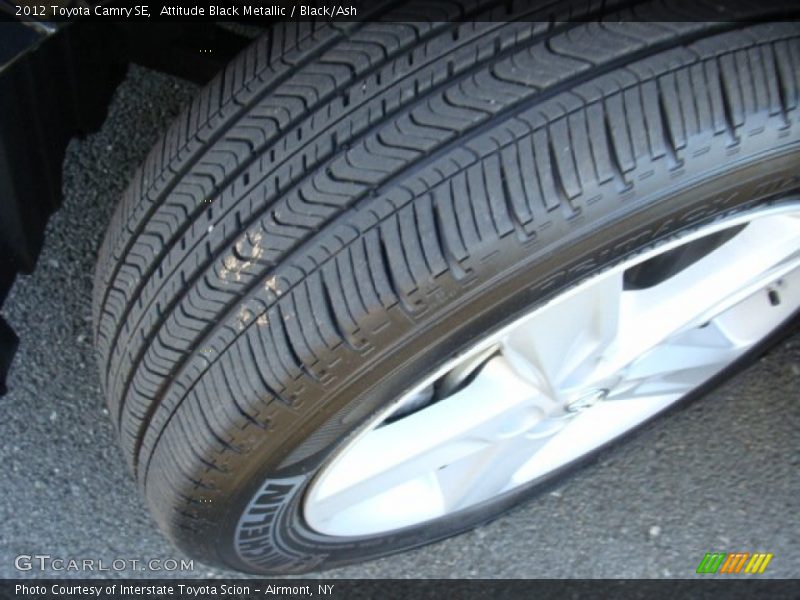Attitude Black Metallic / Black/Ash 2012 Toyota Camry SE
