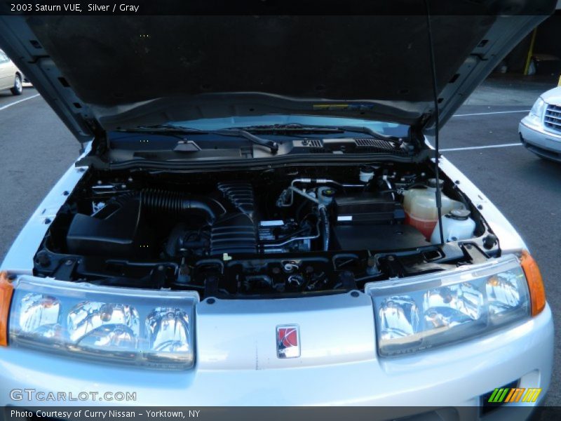 Silver / Gray 2003 Saturn VUE