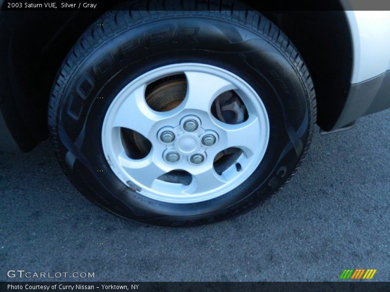 Silver / Gray 2003 Saturn VUE