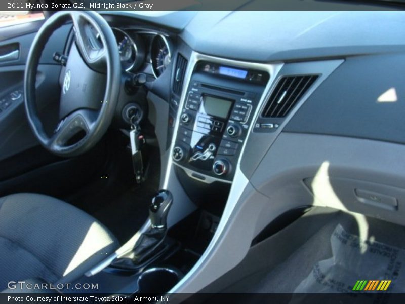Midnight Black / Gray 2011 Hyundai Sonata GLS
