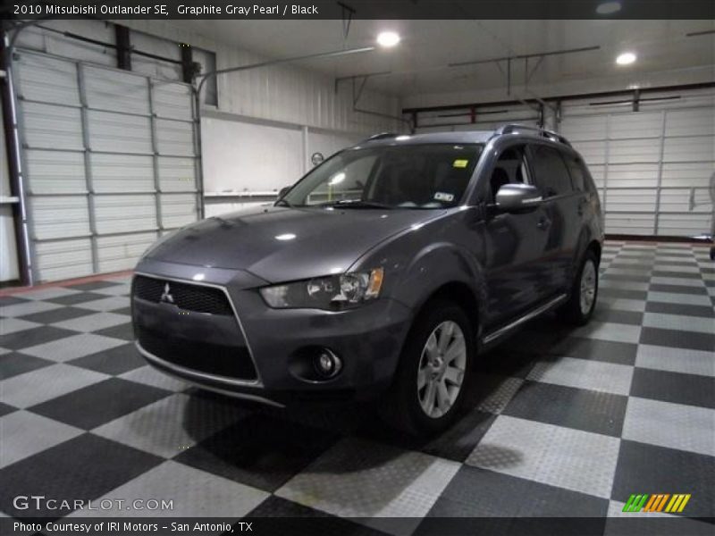 Graphite Gray Pearl / Black 2010 Mitsubishi Outlander SE