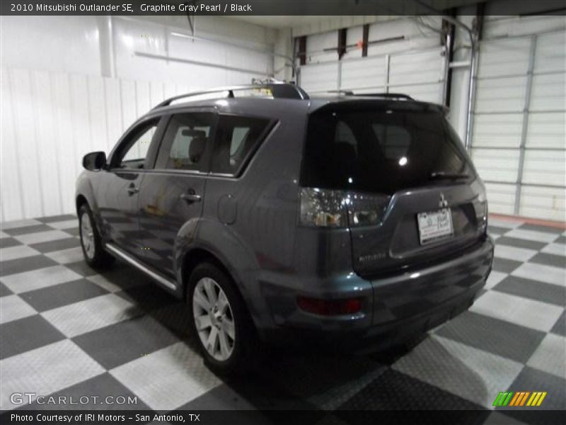 Graphite Gray Pearl / Black 2010 Mitsubishi Outlander SE