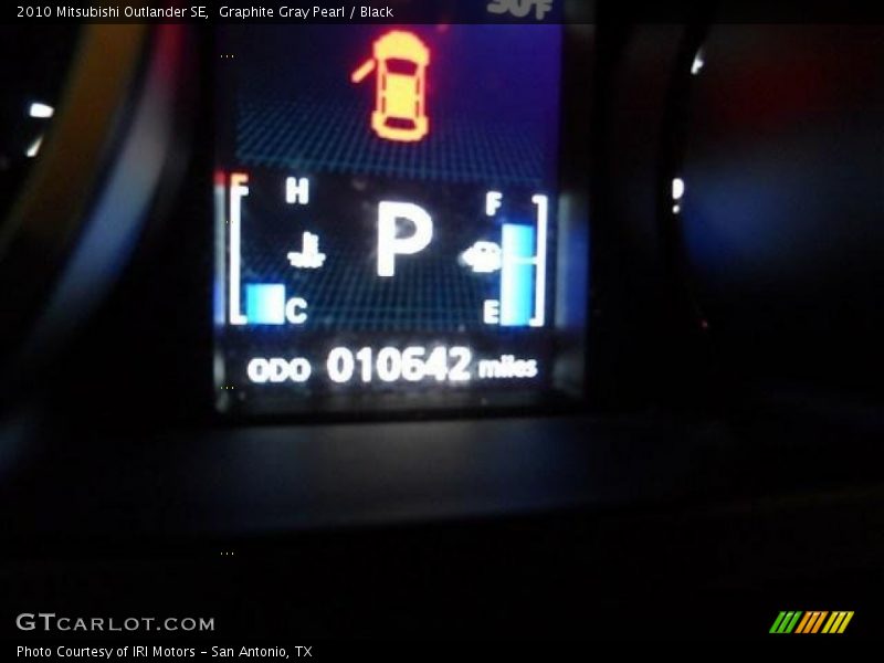 Graphite Gray Pearl / Black 2010 Mitsubishi Outlander SE