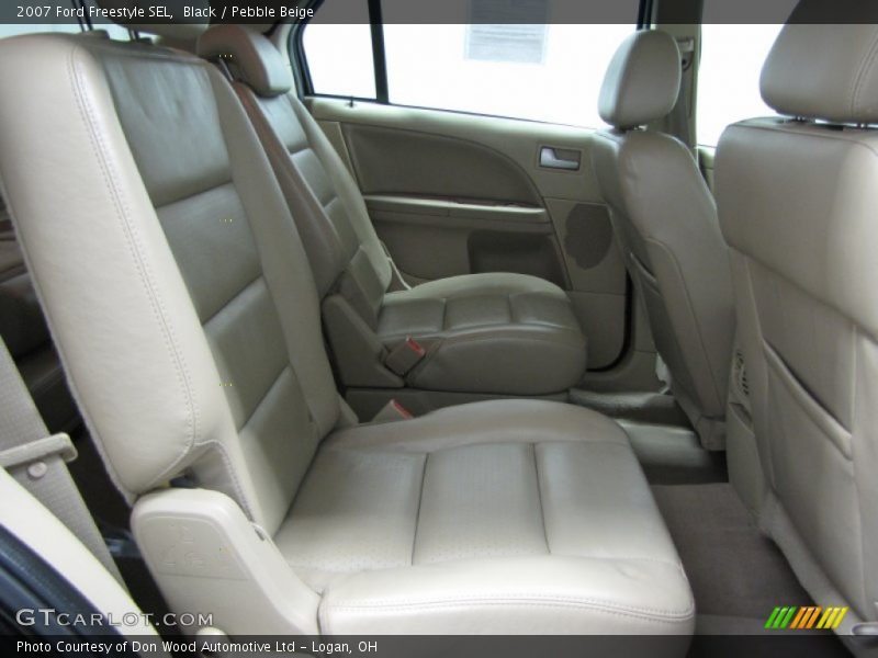 Black / Pebble Beige 2007 Ford Freestyle SEL