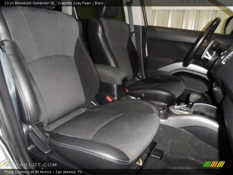 Graphite Gray Pearl / Black 2010 Mitsubishi Outlander SE