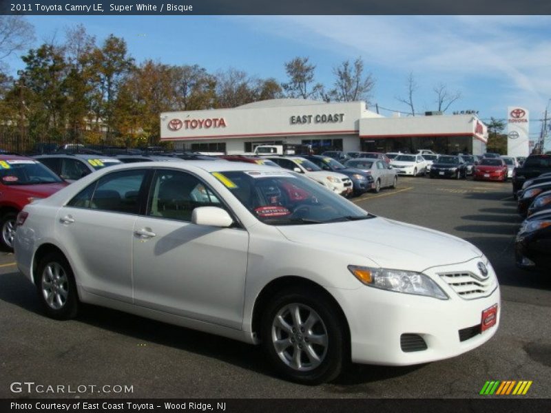 Super White / Bisque 2011 Toyota Camry LE