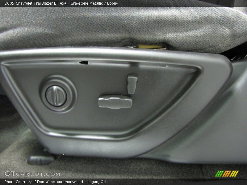 Graystone Metallic / Ebony 2005 Chevrolet TrailBlazer LT 4x4