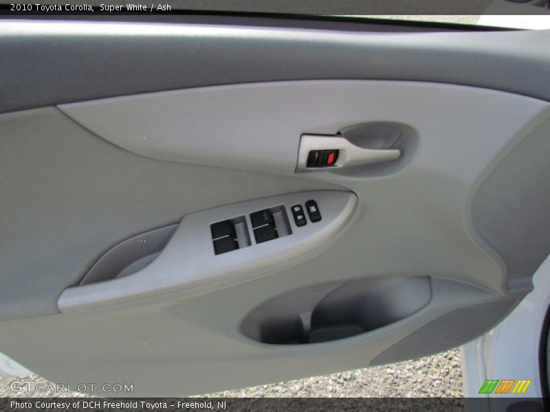 Super White / Ash 2010 Toyota Corolla
