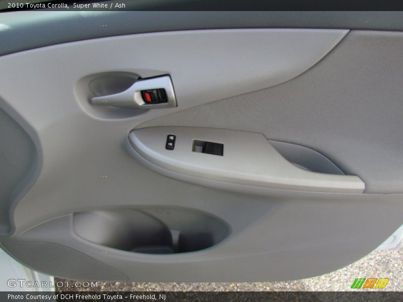 Super White / Ash 2010 Toyota Corolla