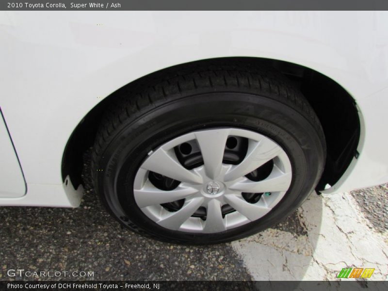 Super White / Ash 2010 Toyota Corolla