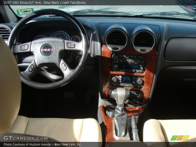 Onyx Black / Light Tan/Ebony 2007 GMC Envoy SLT 4x4