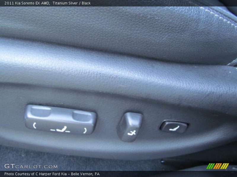 Titanium Silver / Black 2011 Kia Sorento EX AWD