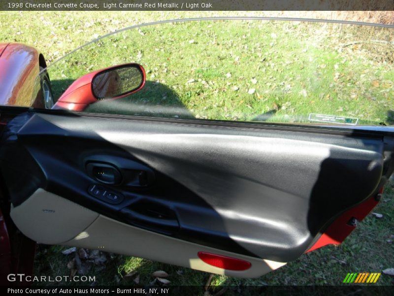 Light Carmine Red Metallic / Light Oak 1998 Chevrolet Corvette Coupe